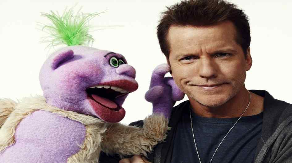 Phim Để Mắt Tới Lũ Quỷ - Jeff Dunham: Minding the Monsters (2012)